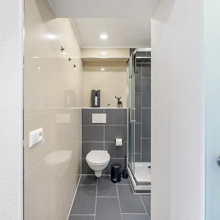 H5 2 - Kingsize Bett, Netflix, Balkon, Pool Apartment Baiersbronn