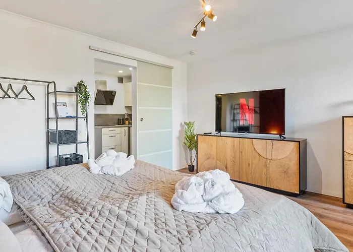 H5 2 - Kingsize Bett, Netflix, Balkon, Pool